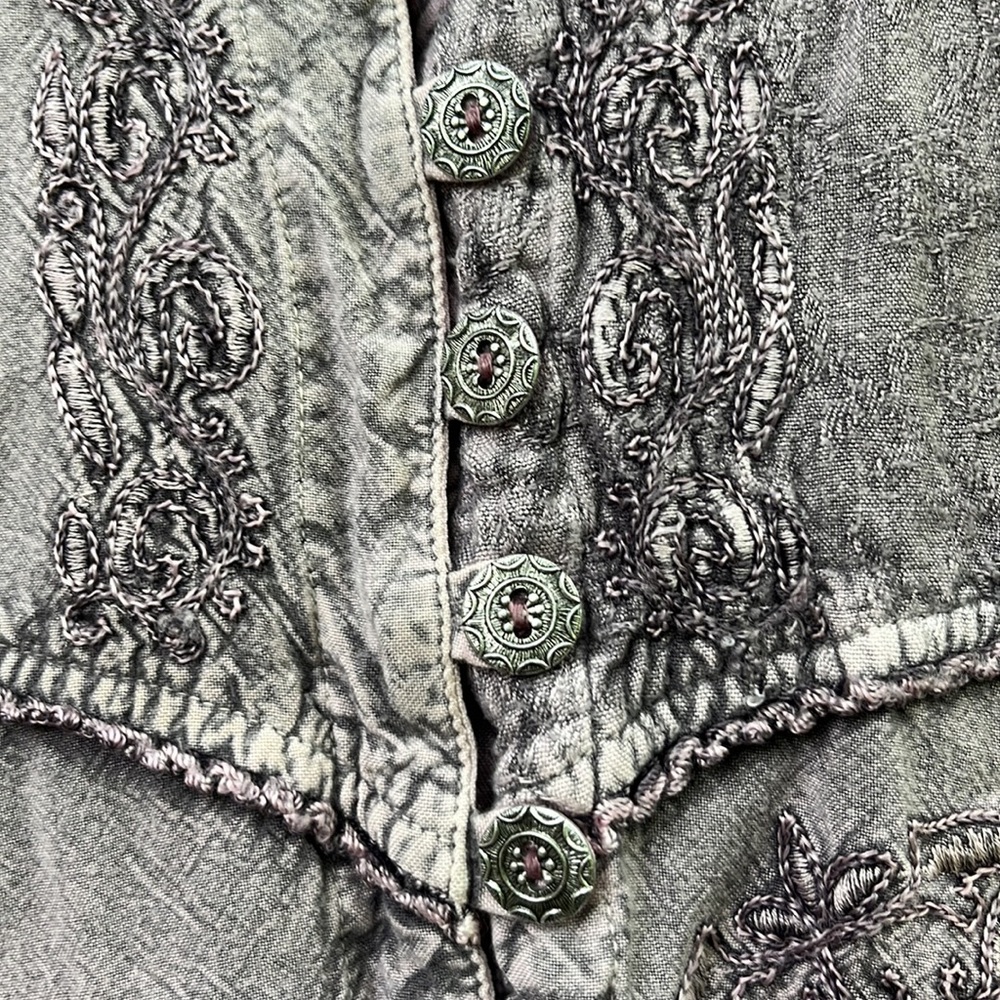 Sacred Thread Embroidered Shirt - Picture 3 of 7